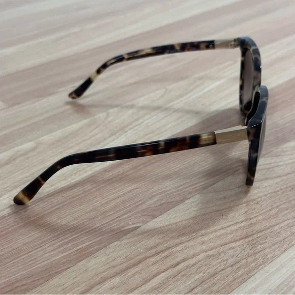 Gucci Cat Eye Brown Tortoiseshell Sunglasses - with case and  display picture 1
